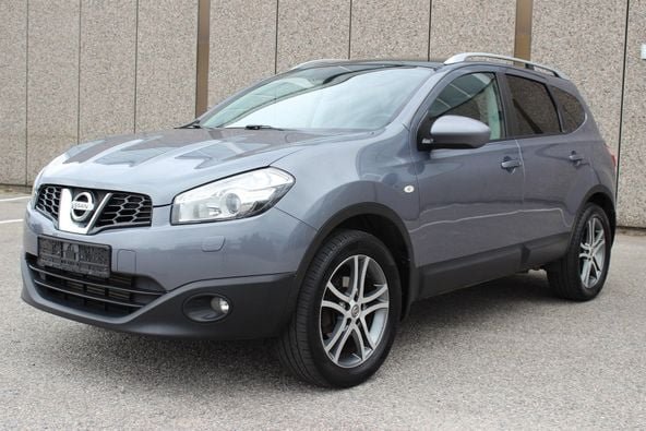 1 Nissan Qashqai +2 – Image 1