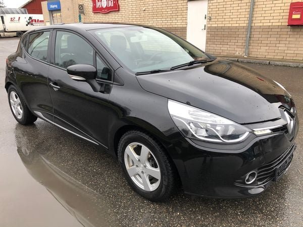 1 Renault Clio – Image 1