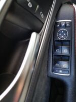 Mercedes-Benz – Image 10