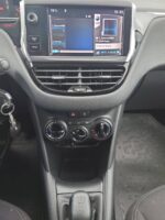 Peugeot 208 – Image 11