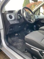 Toyota Yaris – Image 13