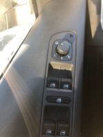 Volkswagen Tiguan – Image 15