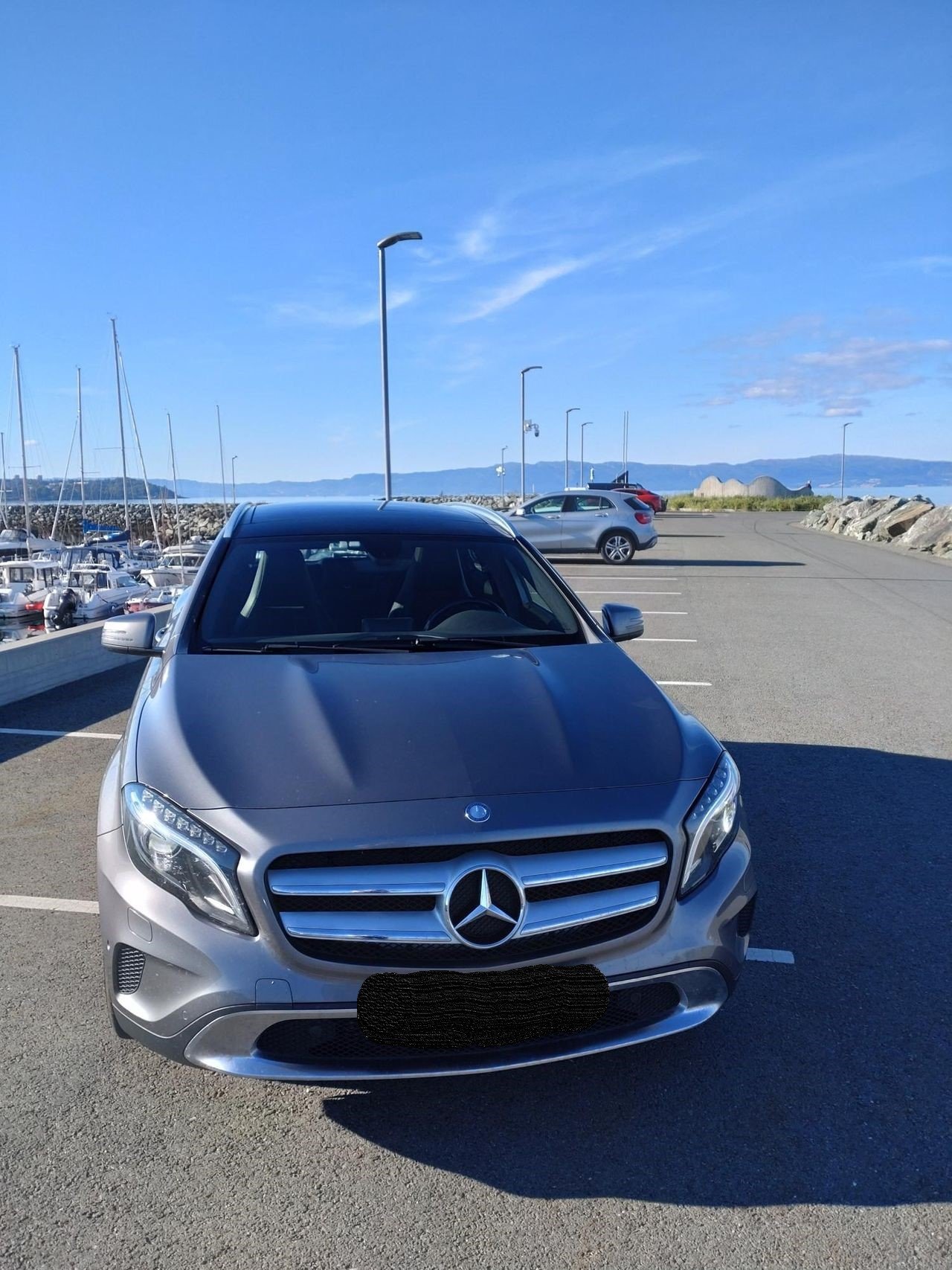 4 Mercedes-Benz GLA – Image 1