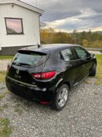 Renault Clio – Image 8